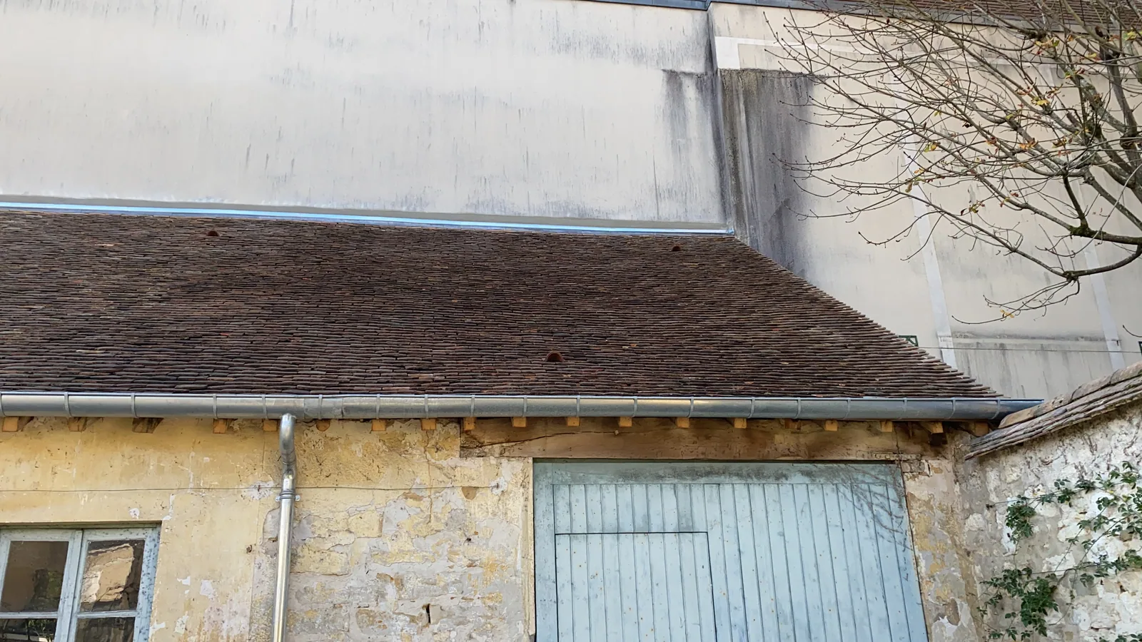 Tuiles plates — chantier VionCouverture