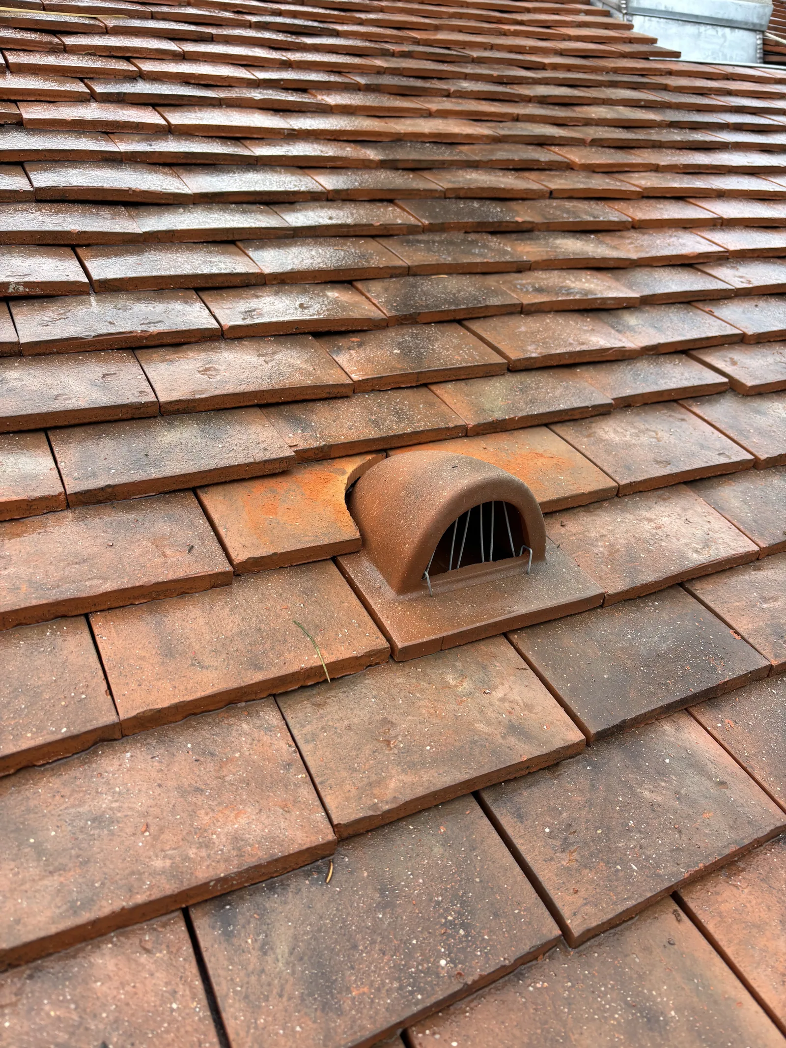 Tuiles plates — chantier VionCouverture